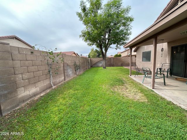8571 W VOGEL Avenue, Peoria, AZ 85345