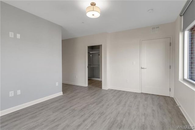 5712 Main Street 200, Amherst, NY 14221