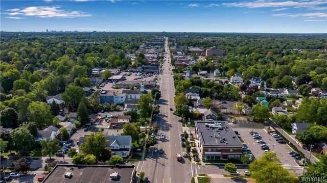 5712 Main Street 200, Amherst, NY 14221