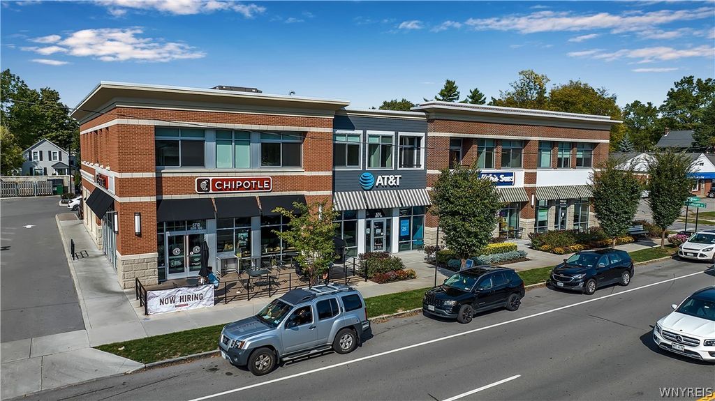 5712 Main Street 200, Amherst, NY 14221