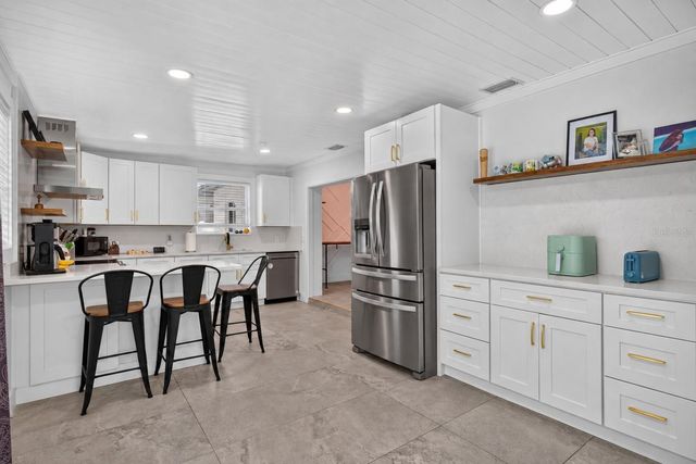 1689 PENNSYLVANIA AVENUE NE, St Petersburg, FL 33703