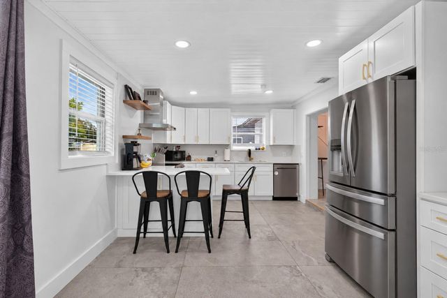 1689 PENNSYLVANIA AVENUE NE, St Petersburg, FL 33703