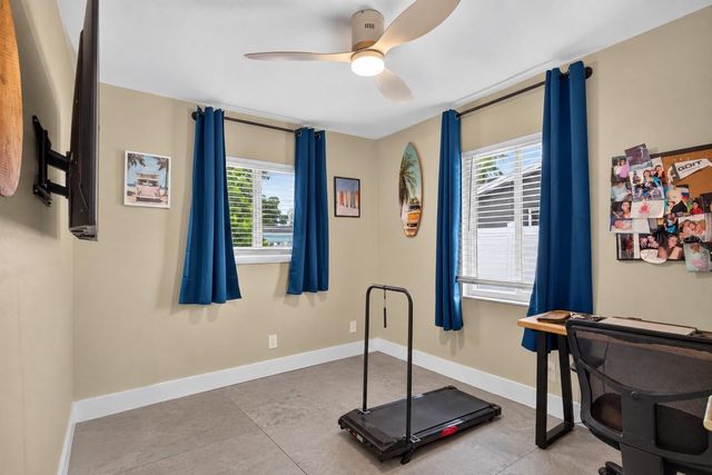 1689 PENNSYLVANIA AVENUE NE, St Petersburg, FL 33703