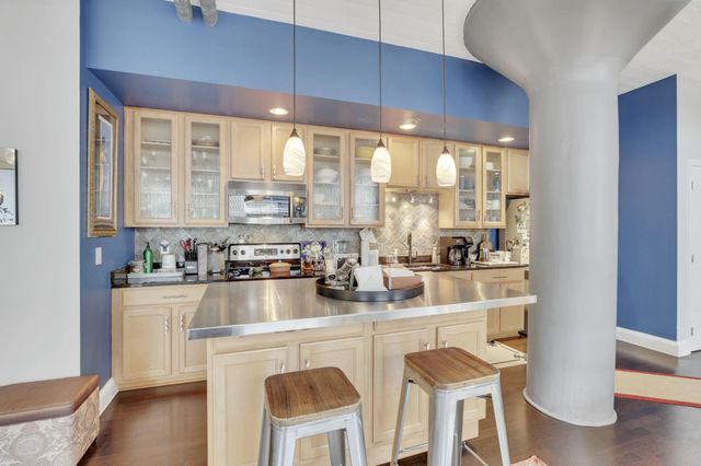 221 N Front Street, 308, Columbus, OH 43215
