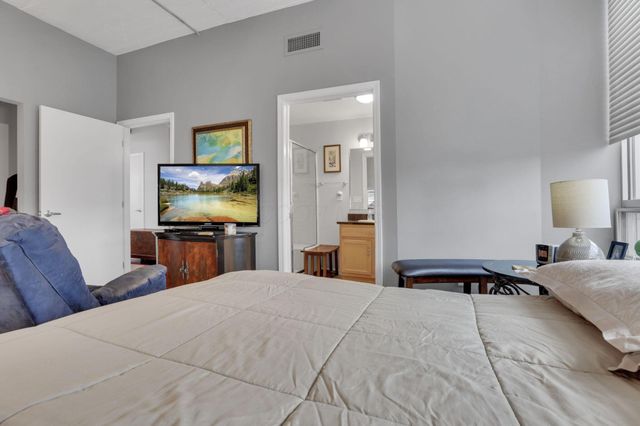 221 N Front Street, 308, Columbus, OH 43215