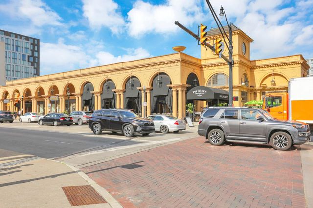 221 N Front Street, 308, Columbus, OH 43215