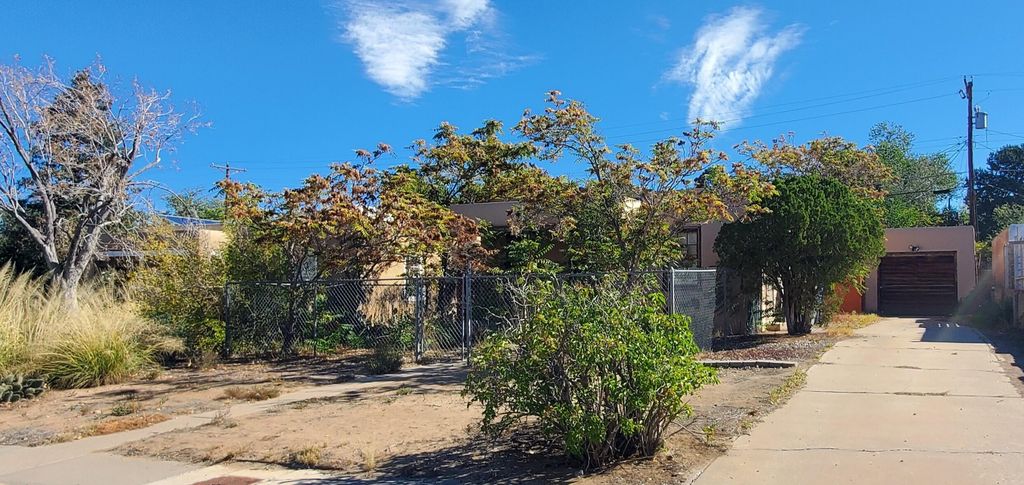 804 Princeton Drive SE, Albuquerque, NM 87106