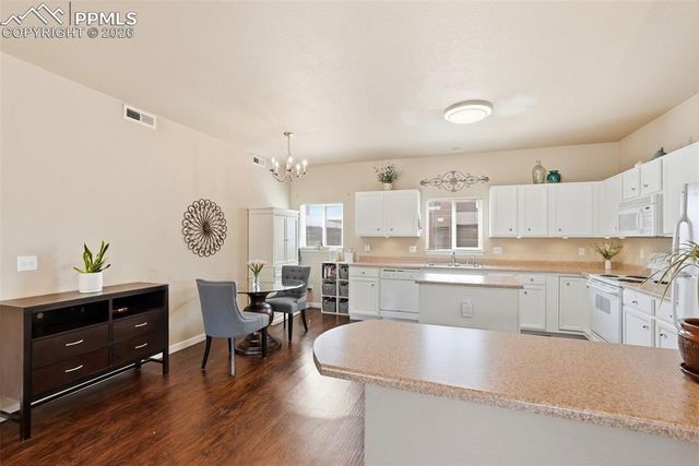 4895 Kerry Lynn View 201, Colorado Springs, CO 80922
