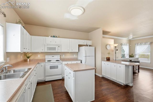4895 Kerry Lynn View 201, Colorado Springs, CO 80922