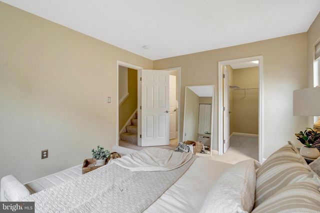 13621 Garfield Pl Apt 302, Woodbridge, VA 22191