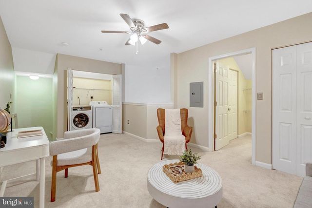 13621 Garfield Pl Apt 302, Woodbridge, VA 22191