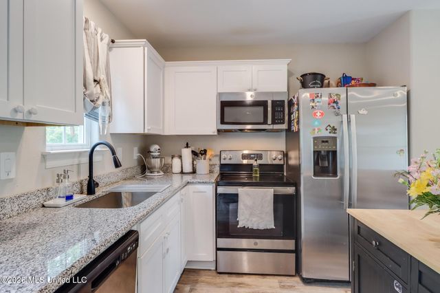 13223 Willow Oak Circle, Gulfport, MS 39503