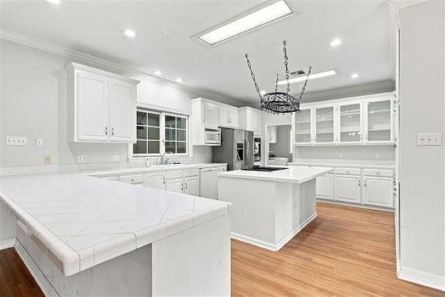 7912 Lake Street, Lake Charles, LA 70605