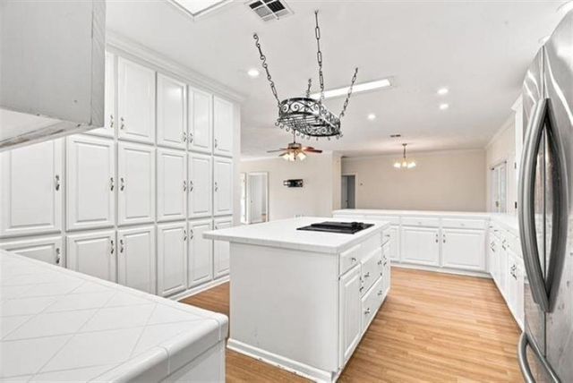 7912 Lake Street, Lake Charles, LA 70605