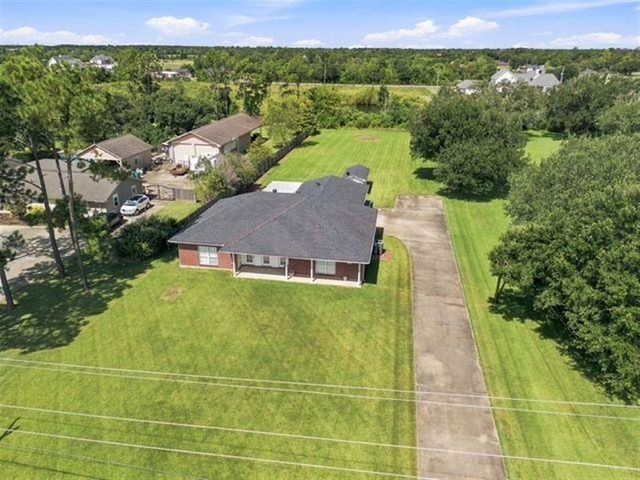 7912 Lake Street, Lake Charles, LA 70605