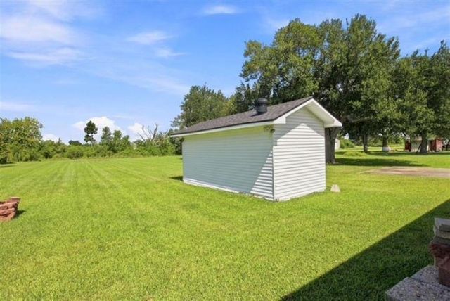 7912 Lake Street, Lake Charles, LA 70605