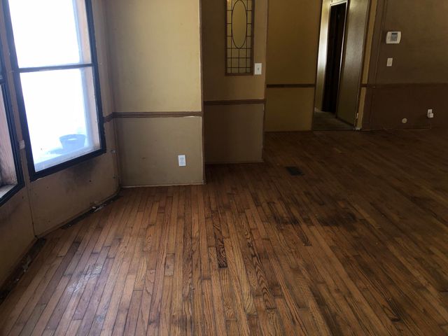 10401 Ozga Street, Romulus, MI 48174