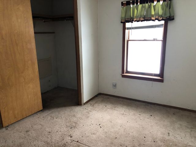 10401 Ozga Street, Romulus, MI 48174