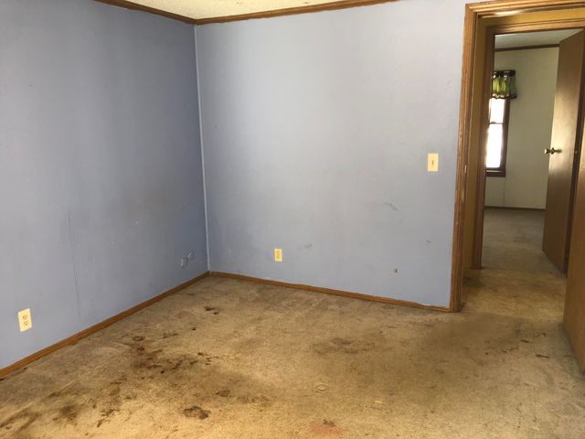 10401 Ozga Street, Romulus, MI 48174