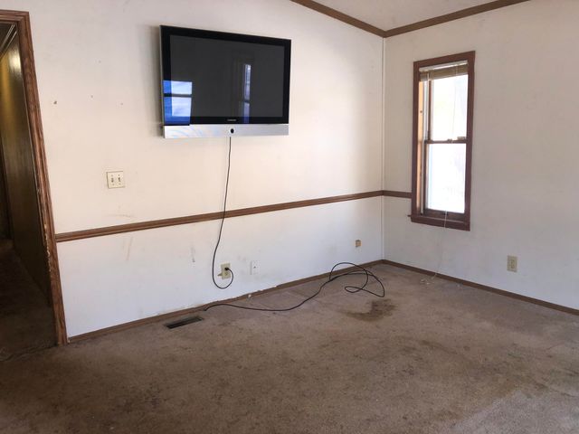 10401 Ozga Street, Romulus, MI 48174