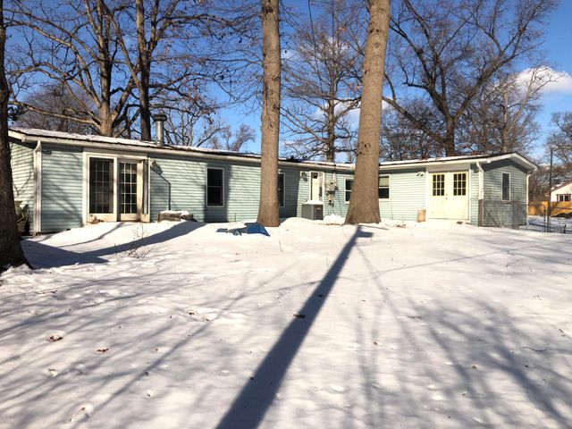 10401 Ozga Street, Romulus, MI 48174