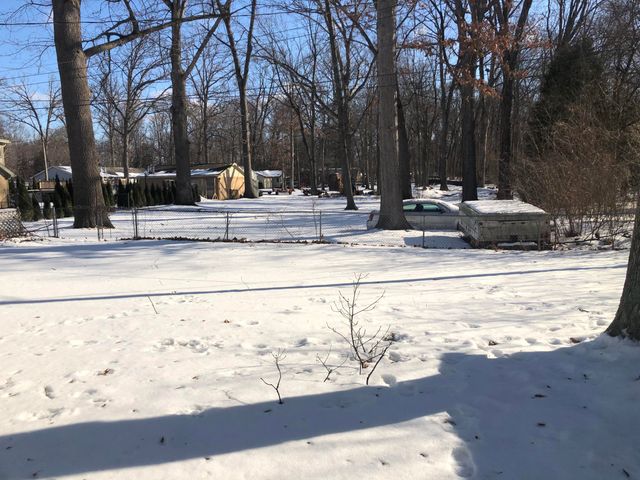 10401 Ozga Street, Romulus, MI 48174