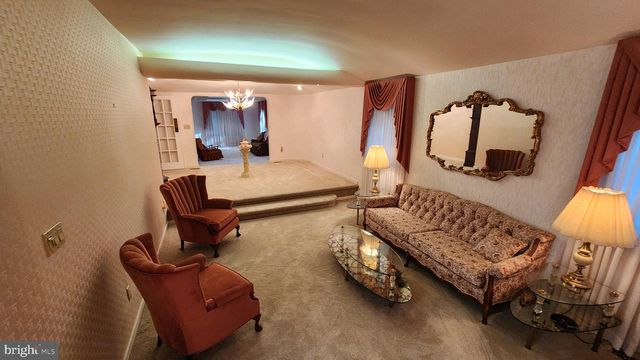 26 BRIARWOOD DR, Voorhees, NJ 08043