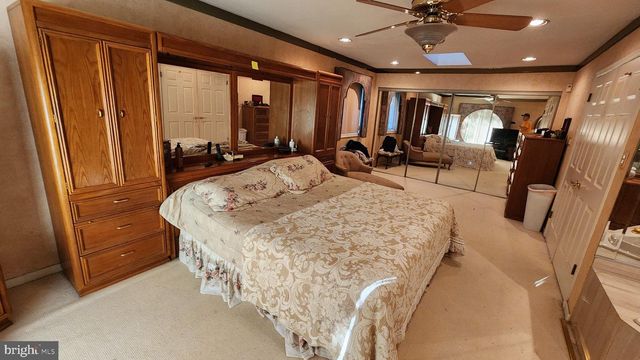 26 BRIARWOOD DR, Voorhees, NJ 08043