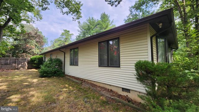 26 BRIARWOOD DR, Voorhees, NJ 08043