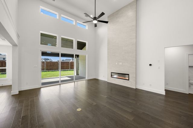 2544 Baypoint Drive, Grand Prairie, TX 75054