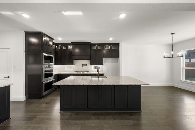 2544 Baypoint Drive, Grand Prairie, TX 75054