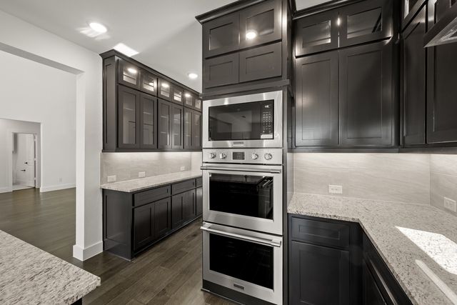 2544 Baypoint Drive, Grand Prairie, TX 75054