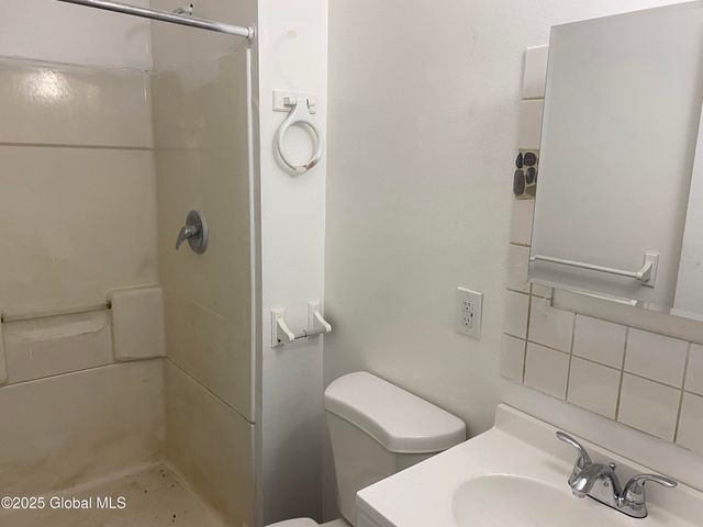 629 Lang Street, Schenectady, NY 12308