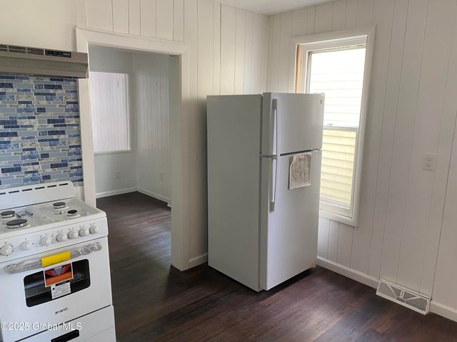 629 Lang Street, Schenectady, NY 12308
