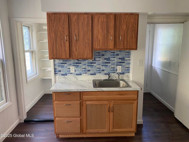 629 Lang Street, Schenectady, NY 12308