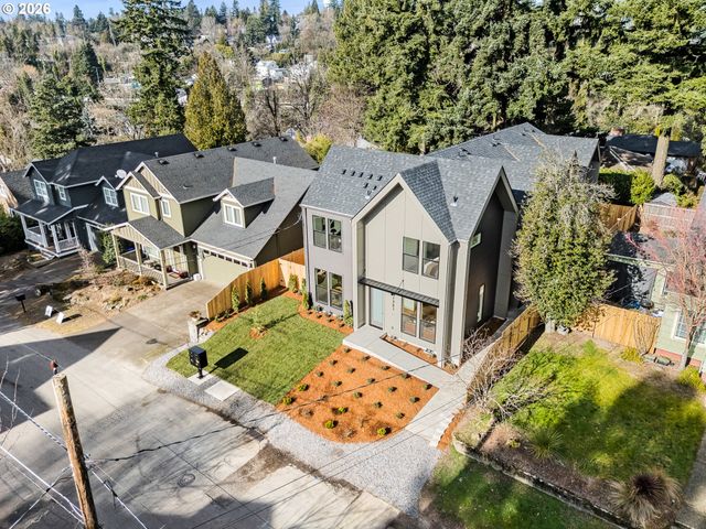 1247 Sw Hume Ct, Portland, OR 97219