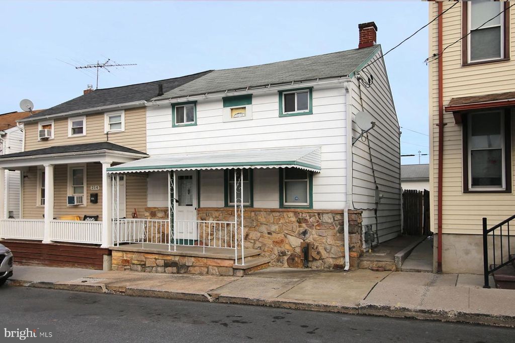 216 S 5TH ST, Lebanon, PA 17042