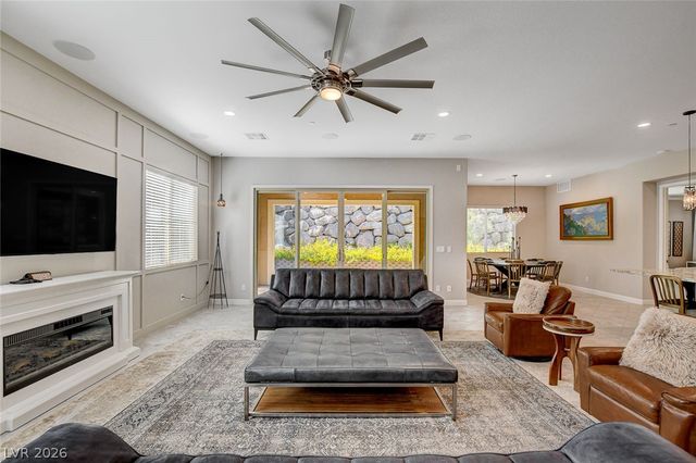 901 Gatesbridge Avenue, Henderson, NV 89012