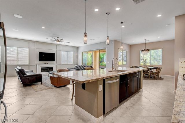 901 Gatesbridge Avenue, Henderson, NV 89012