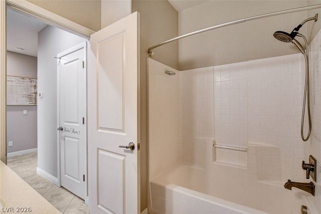 901 Gatesbridge Avenue, Henderson, NV 89012