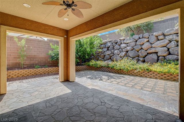 901 Gatesbridge Avenue, Henderson, NV 89012