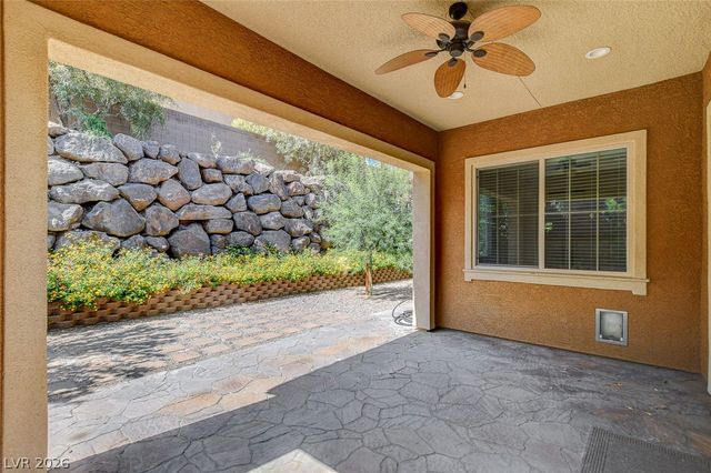 901 Gatesbridge Avenue, Henderson, NV 89012