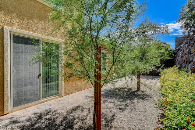 901 Gatesbridge Avenue, Henderson, NV 89012