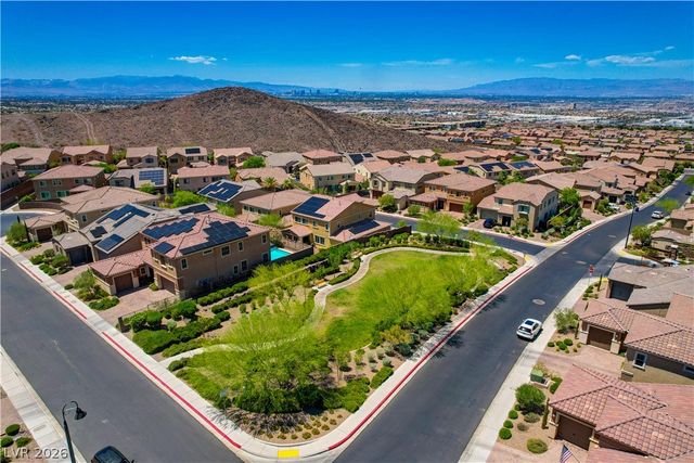 901 Gatesbridge Avenue, Henderson, NV 89012