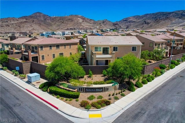 901 Gatesbridge Avenue, Henderson, NV 89012