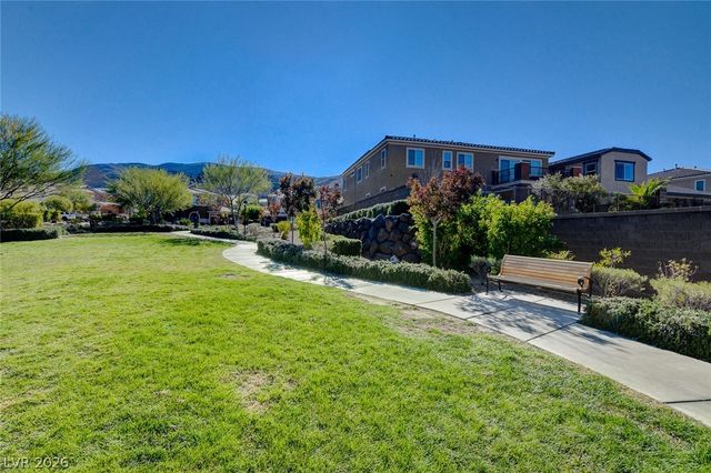 901 Gatesbridge Avenue, Henderson, NV 89012