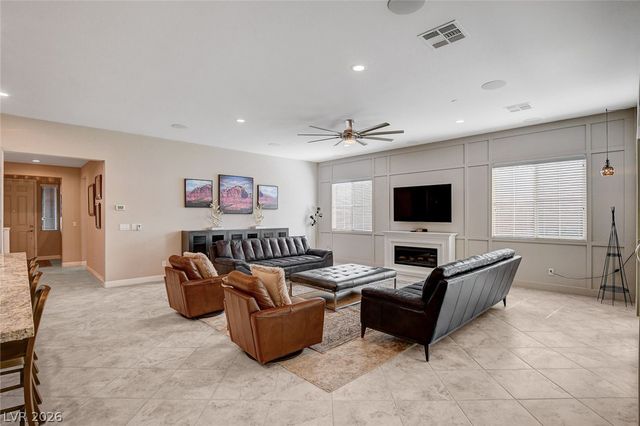 901 Gatesbridge Avenue, Henderson, NV 89012