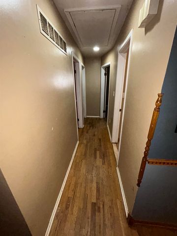 5323 Elmsford Drive, Flint, MI 48532