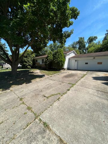 5323 Elmsford Drive, Flint, MI 48532