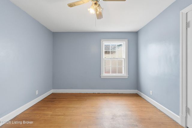 1125 Berry Blvd, Louisville, KY 40215